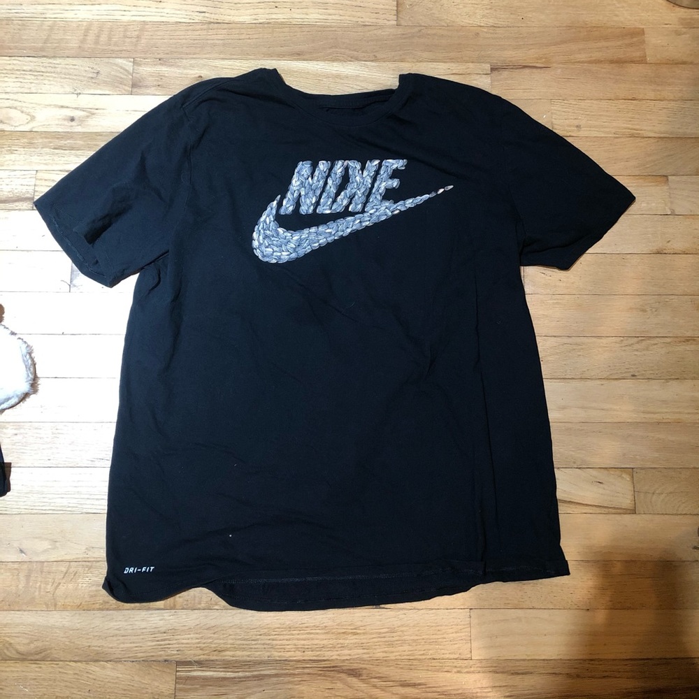 Nike sunflower seed tee